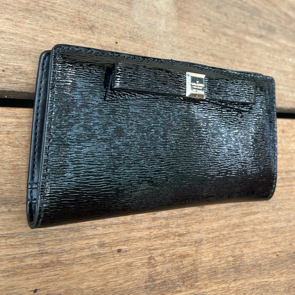 Kate Spade New York Stacy Bow Montford Park Wallet Billfold Black Leather - Picture 2 of 16